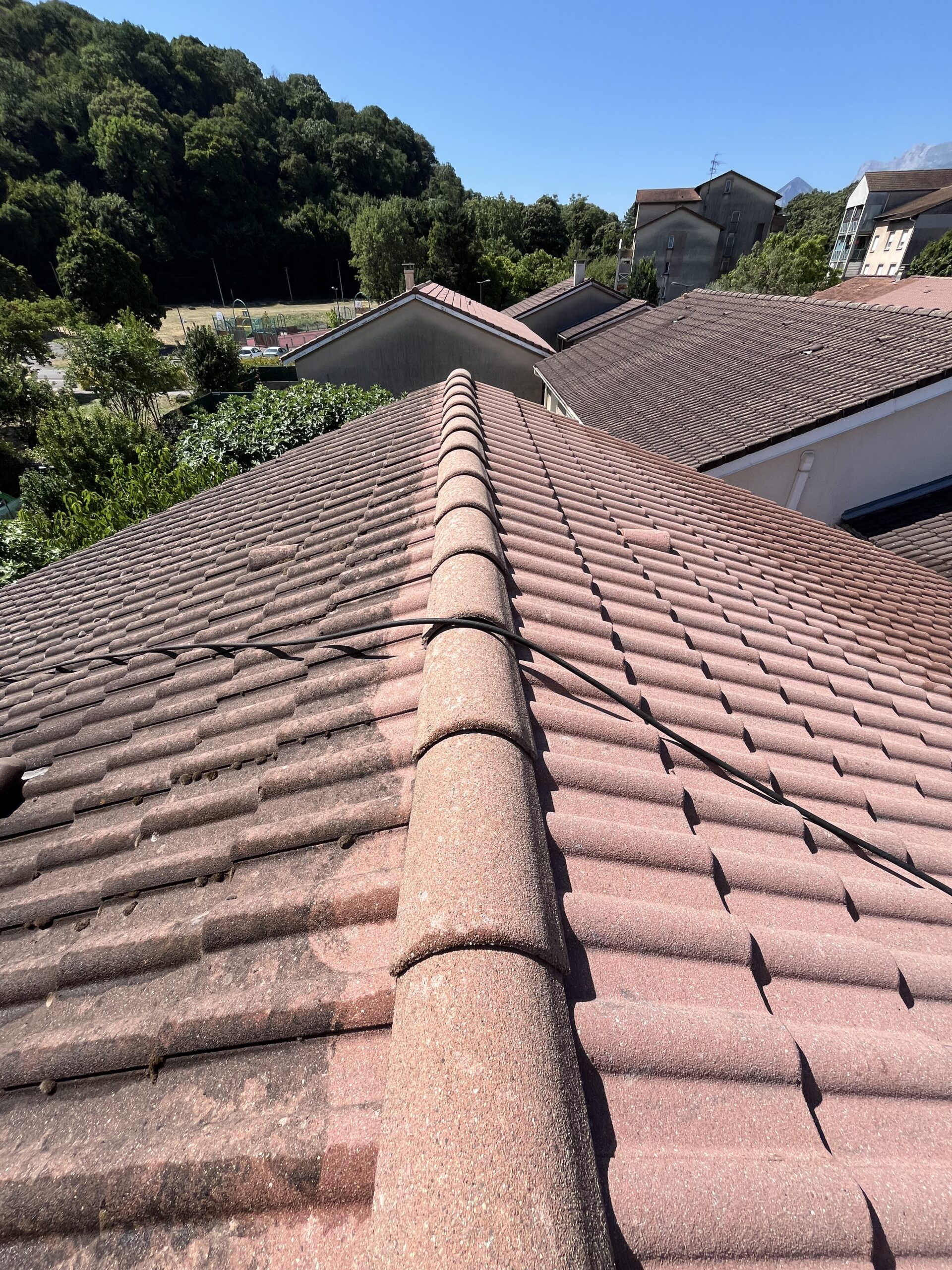 Démoussage de toiture dans le Vaucluse